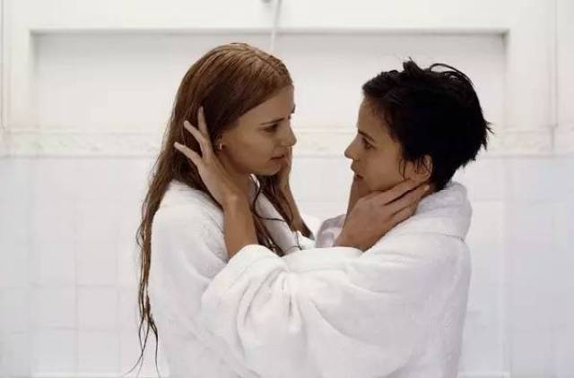 探索倫理世界的未知領域,最新倫理片推薦與小巷深處的特色小店