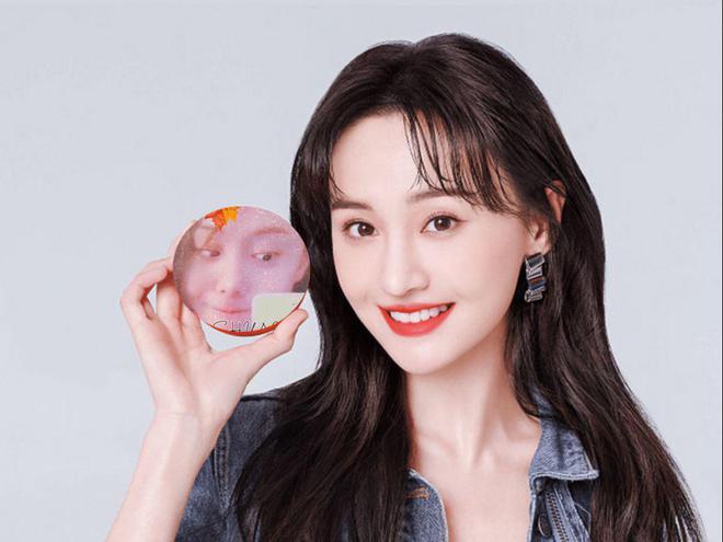 鄭爽2025最新動(dòng)態(tài),蛻變之路,自信照亮未來(lái)成就展望