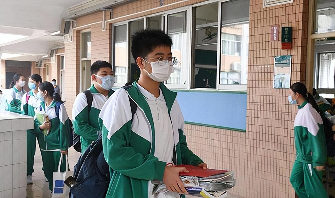 最新暴雨通知,科技智能守護安全,生活無憂預警通知