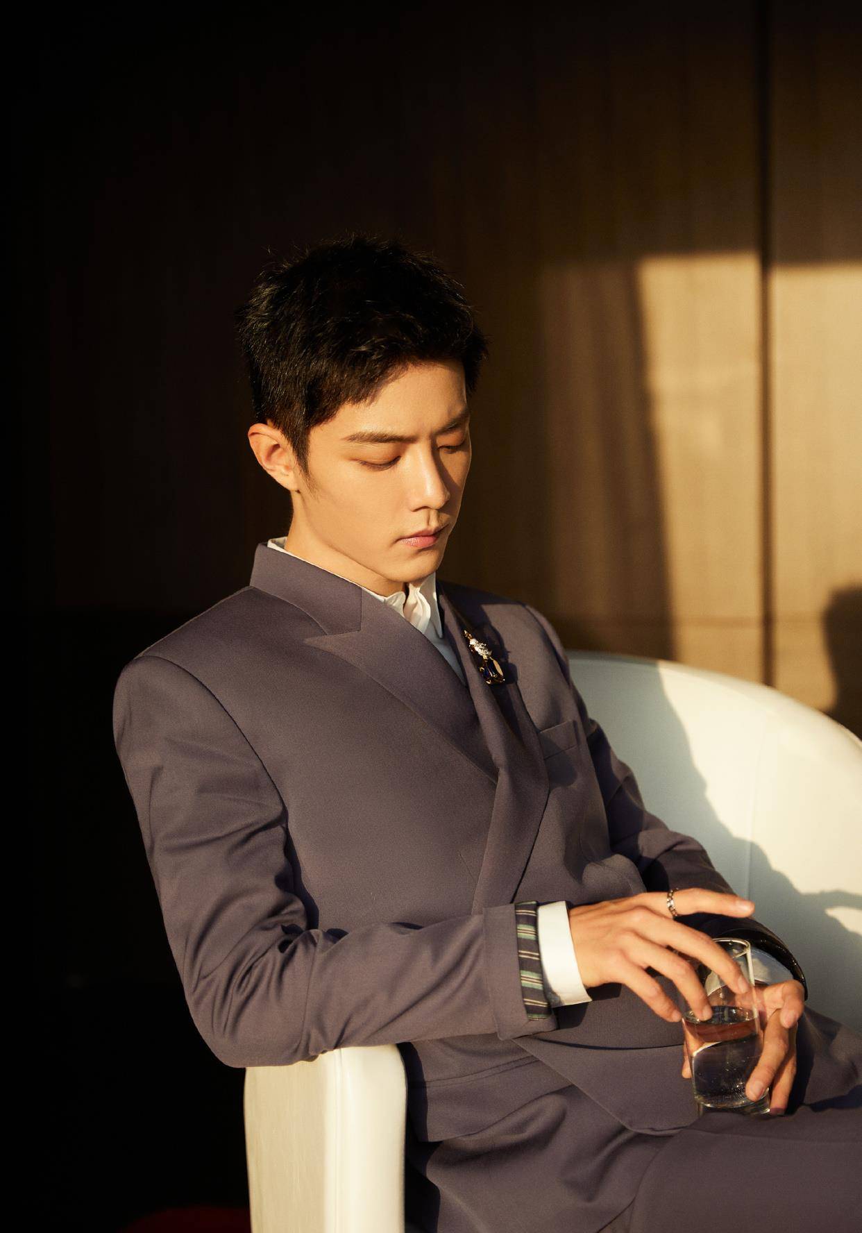 肖戰(zhàn)商務(wù)最新動態(tài),自信與成就感的勵志之旅匯總