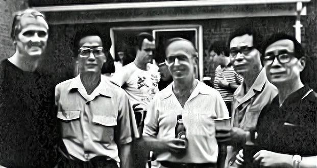 老撾溫馨日常與意外冒險背后的深厚友情故事